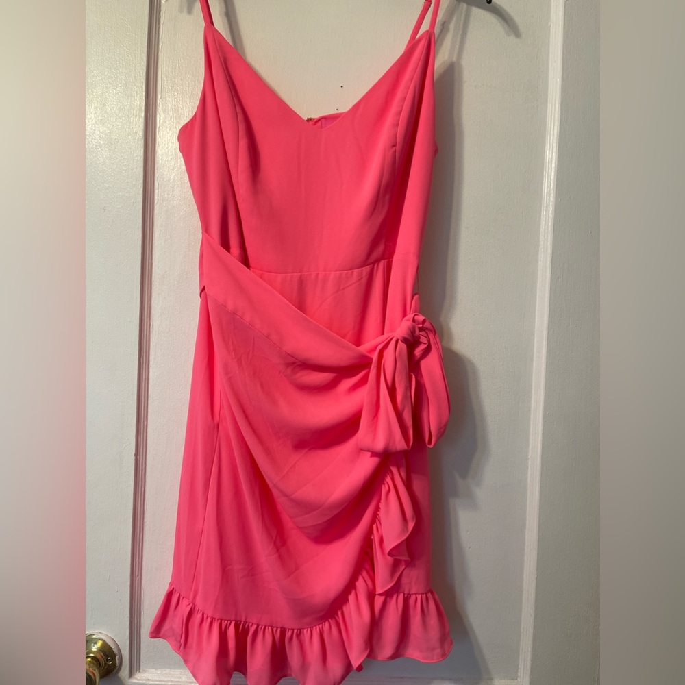 Iilly Pulitzer size 8 pink wrap dress